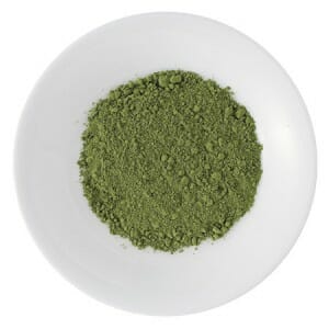 色あざやかな桑の緑を添加物を一切使用せずに抹茶にしました。きめこまやかな抹茶をお試しください。