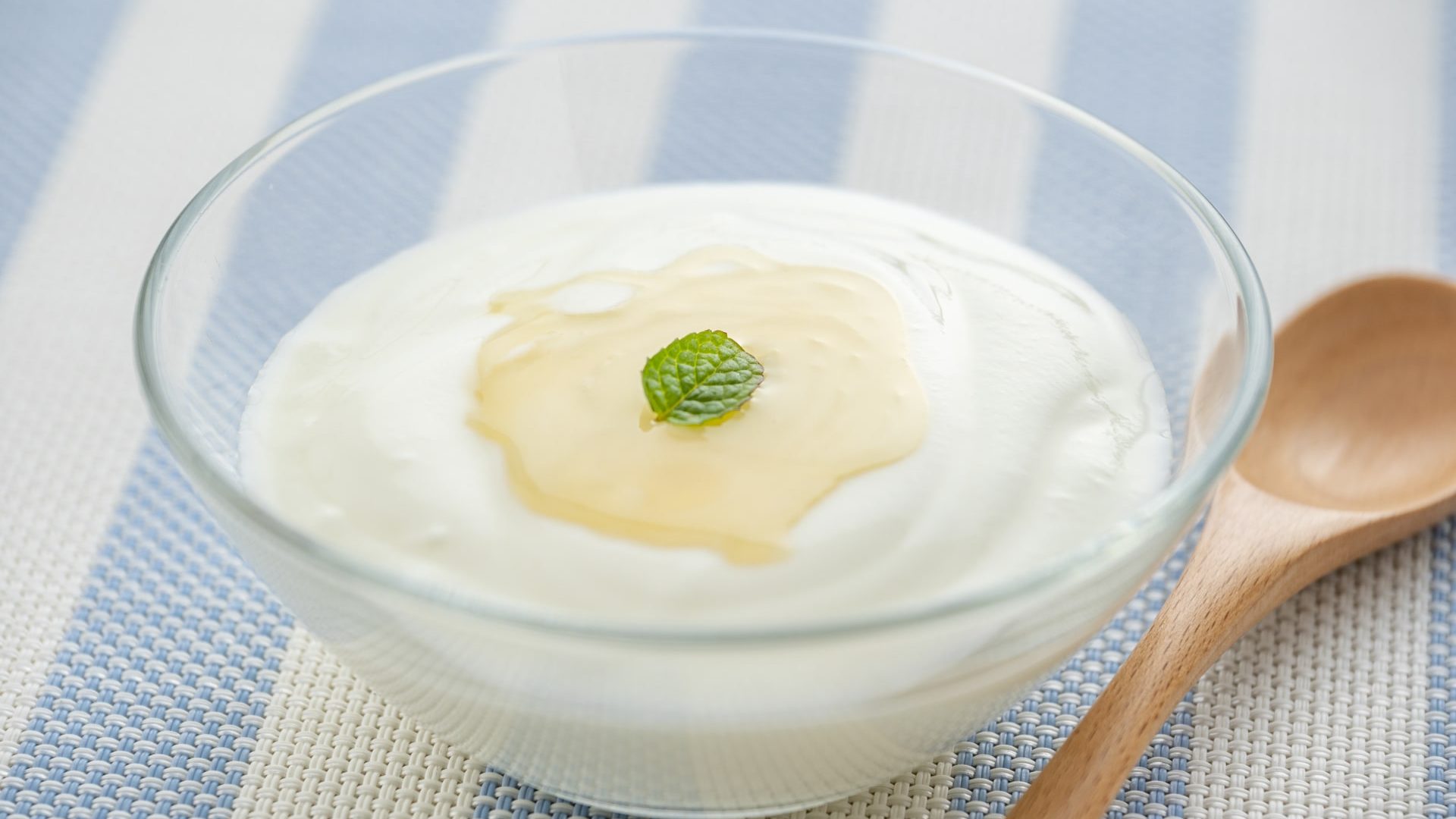 蜂蜜がけヨーグルト